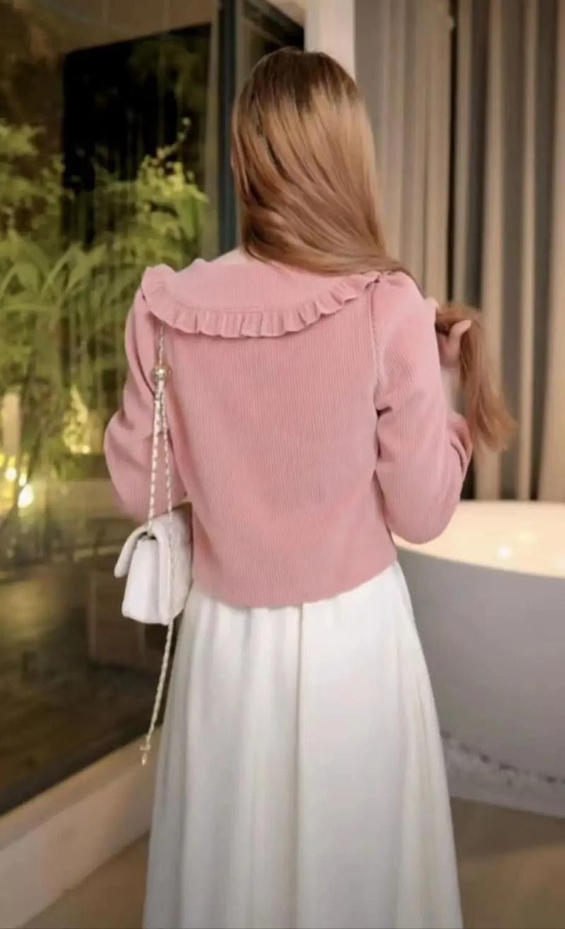 Product Introduction of Áo Sơ Mi Dài Tay Vải Nhung Kẻ, Phong Cách Mùa Thu Đông, Dành Cho Phụ Nữ, Phong Cách Pháp, Nữ Tính, Thời Trang Mới, Cổ Điển, Cổ Peter Pan, Áo Cánh Đi Chơi Áo Cánh Nhẹ, Quần Áo Nữ, Áo Sơ Mi Nữ 12