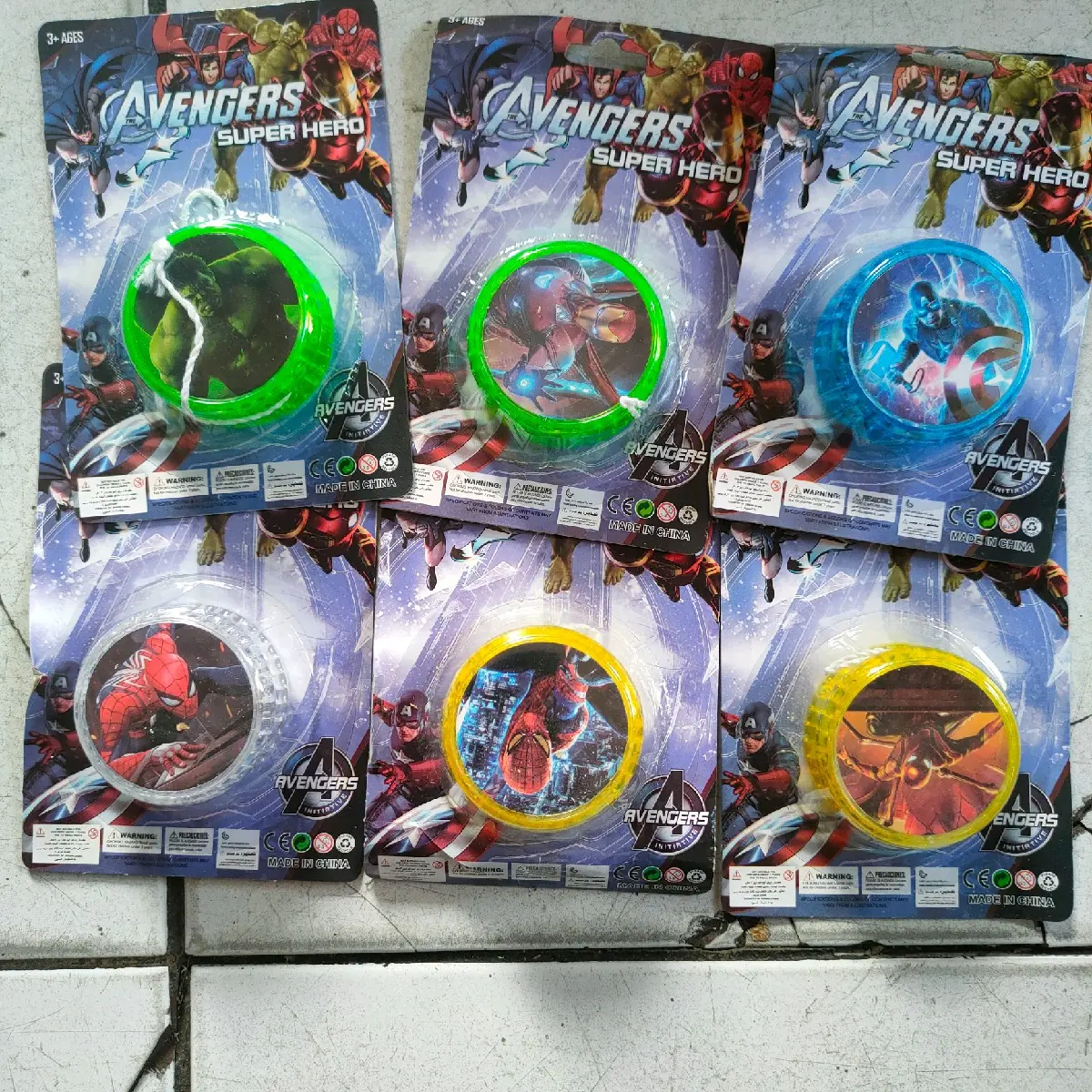 Mainan Anak yoyo lampu karakter Avengers yoyo lampu murah