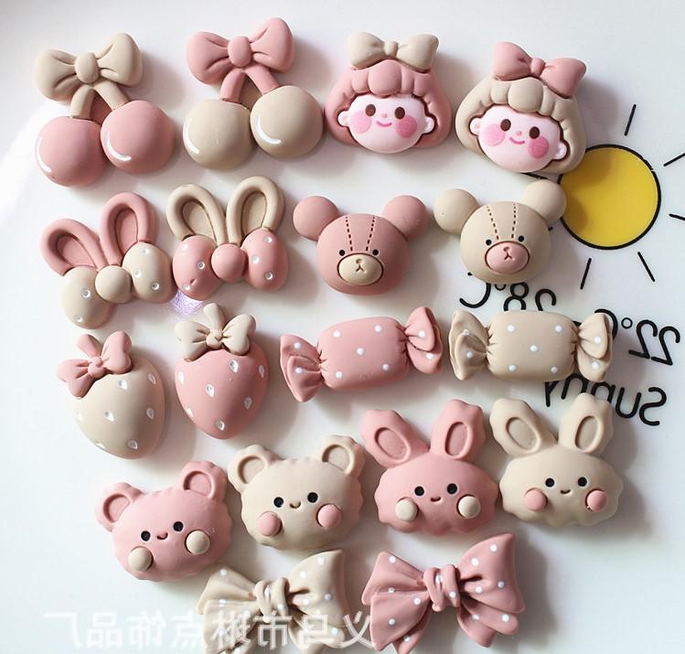 Product Introduction of Set 14 Sticker Charm 3D chủ đề Vintage nhựa cứng DIY gắn Dép Sục Cá Sấu Gamo JB-52 2