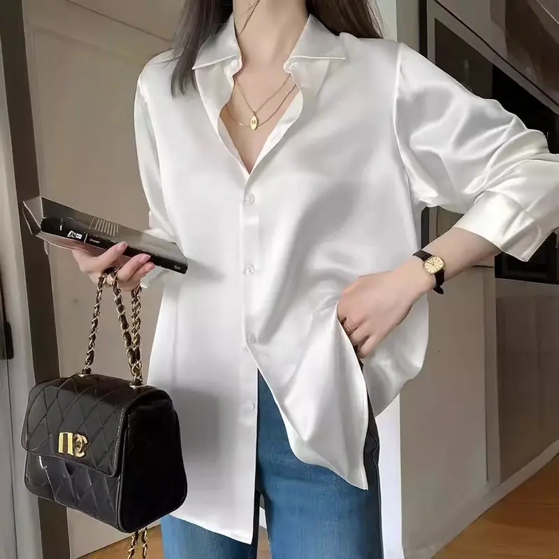 เสื้อเบลาส์