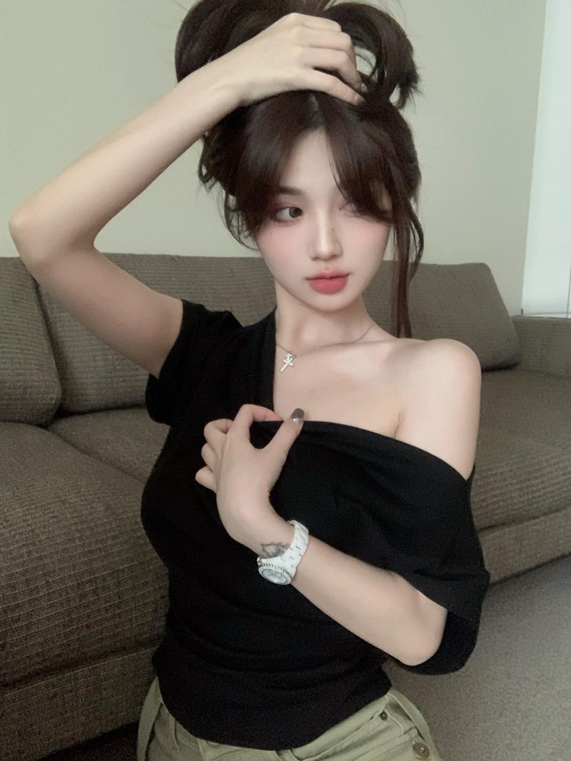 Product Introduction of Skinny Sexy White Y2k Crop Top Women Off Shoulder Spring T-shirt Korean Style Black Blouse Tees 2024 Summer Fashion Clothing 2