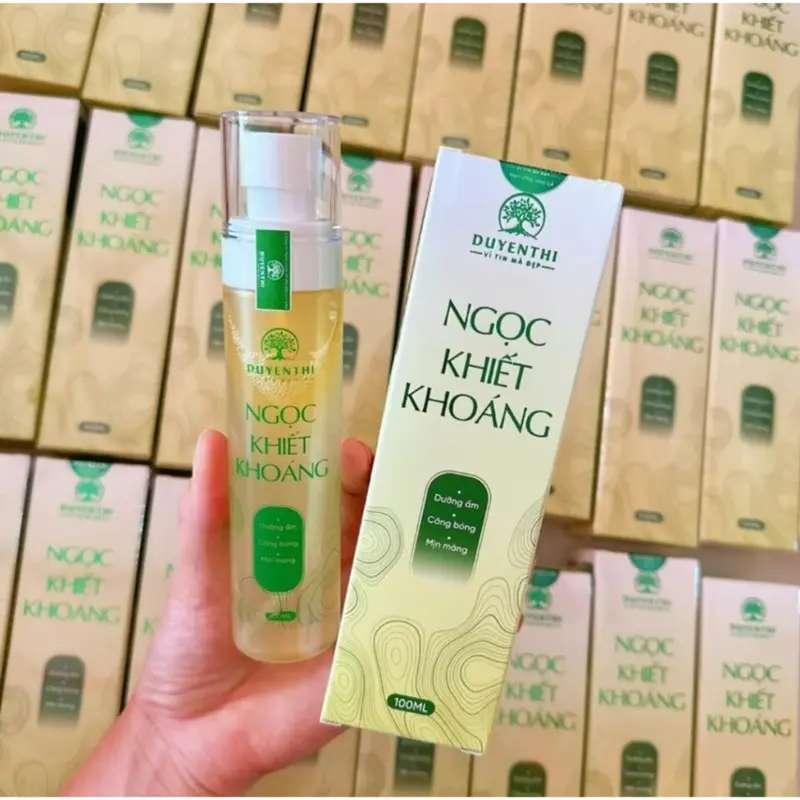Xịt Khoáng Ngọc Khiết Khoáng Duyên Thị 100ml - Dưỡng Da Cấp Ẩm Chăm Sóc Da 4