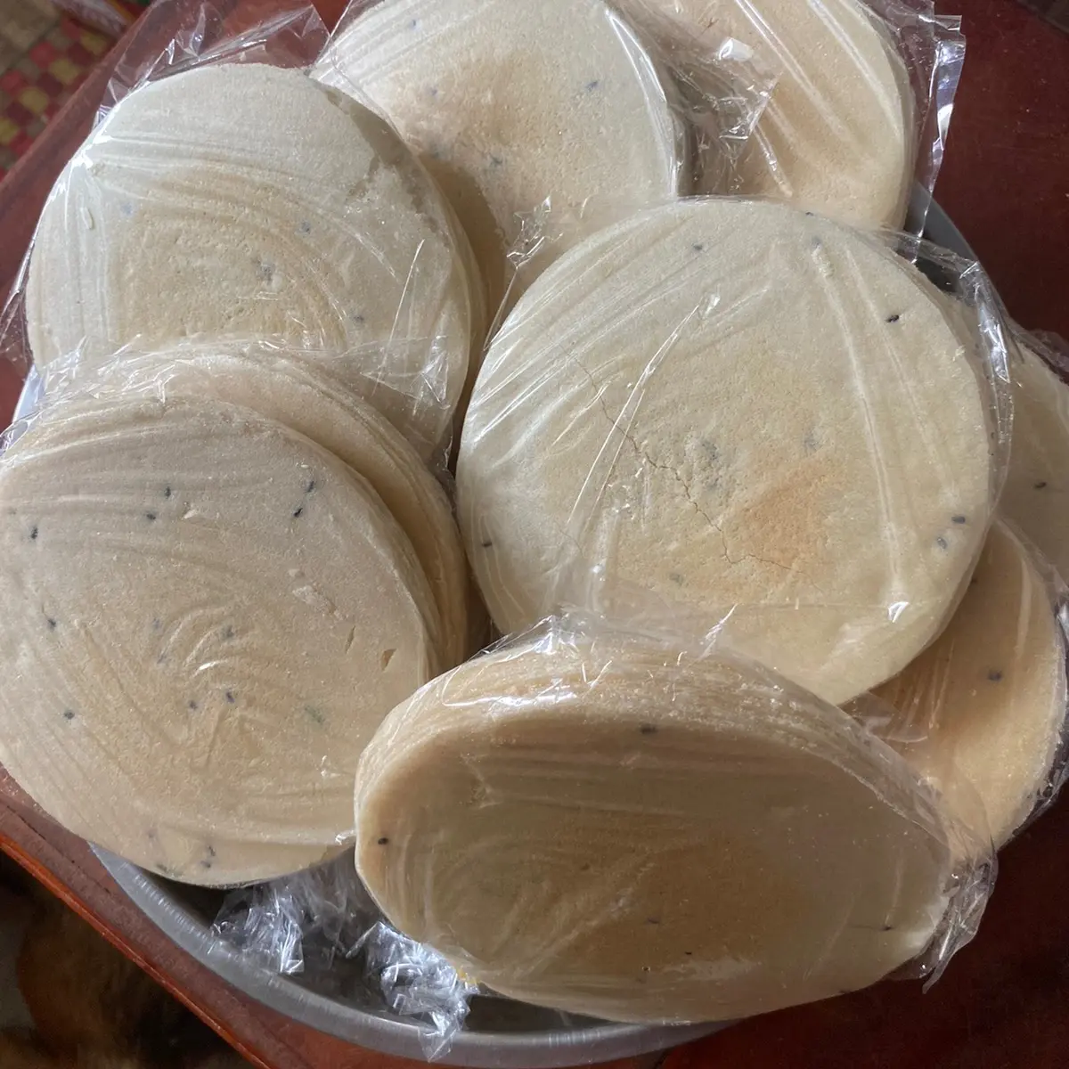 Bánh tráng giấy Tuổi thơ 15 bich giá 99k tặng 5 bich