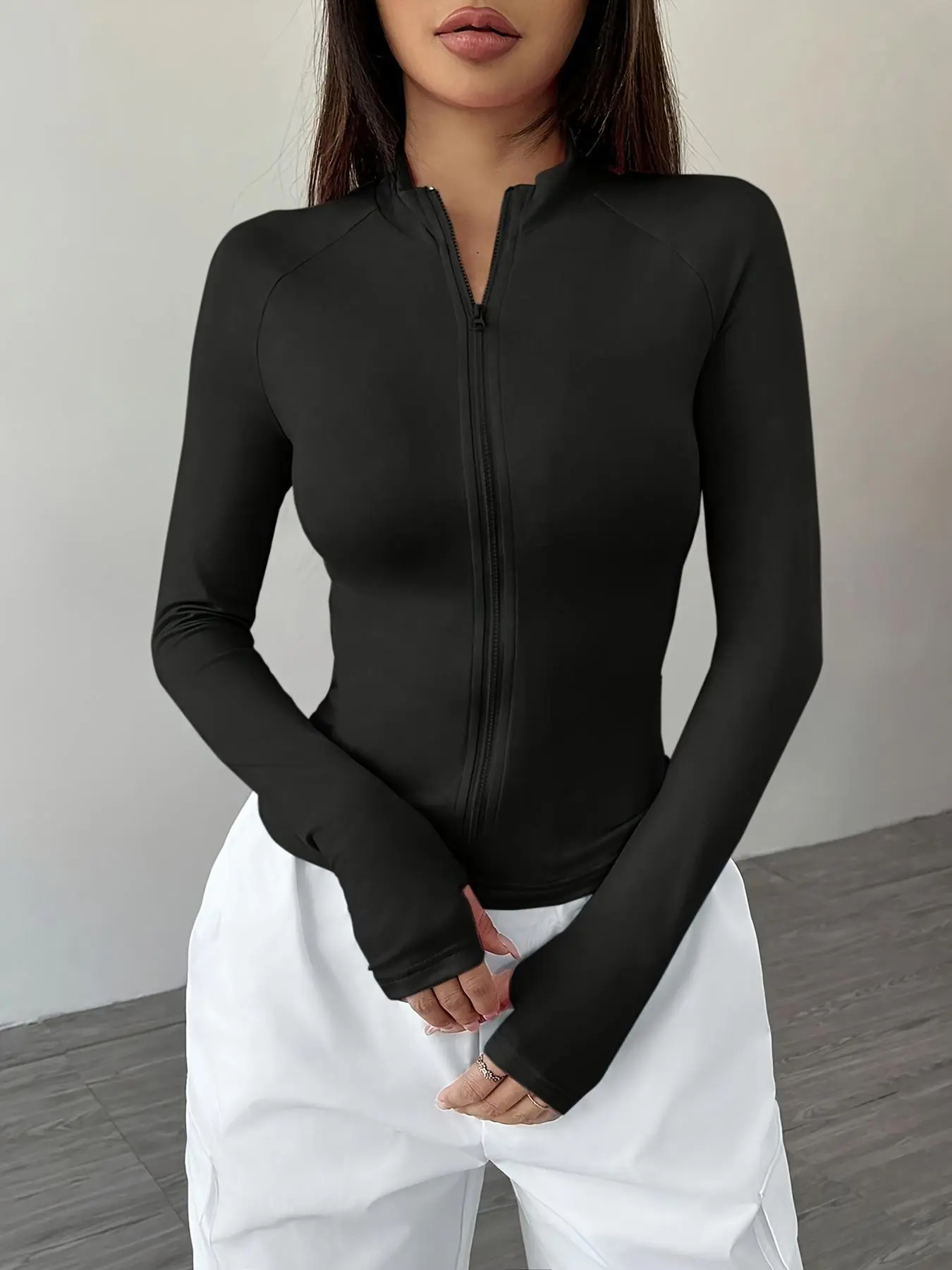 Women's Solid Zip Up Thumb Hole Jacket, Casual Long Sleeve Zip Front Outerwear for Spring & Fall, Ladies Clothes for Daily Wear