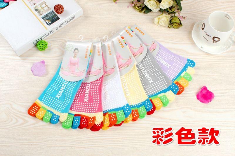 Product Introduction of Vớ Yoga Trên Không, Thể Dục Chuyên Nghiệp, Vớ Chống Trượt Silicon Trampoline, Vớ Năm Ngón, Thích Hợp Cho Thể Thao, Thấm Hút Mồ Hôi, Dành Cho Nữ, Tất Cả Các Mùa 16