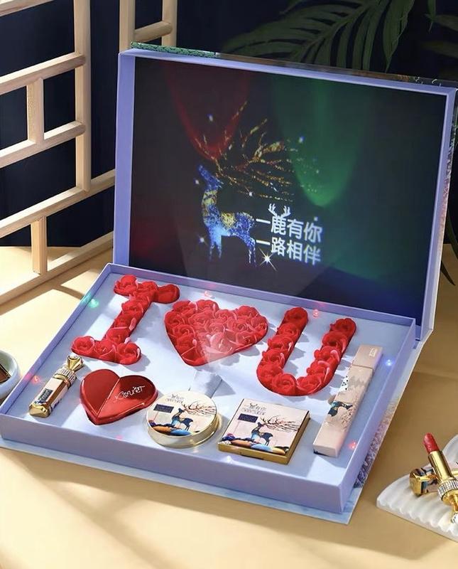 Hộp Quà Tặng Trang Điểm phát nhạc và đèn có hoa sáp I LOVE U làm quà tặng cho Bạn gái Người yêu 14 2 20 10 sinh nhật Noel