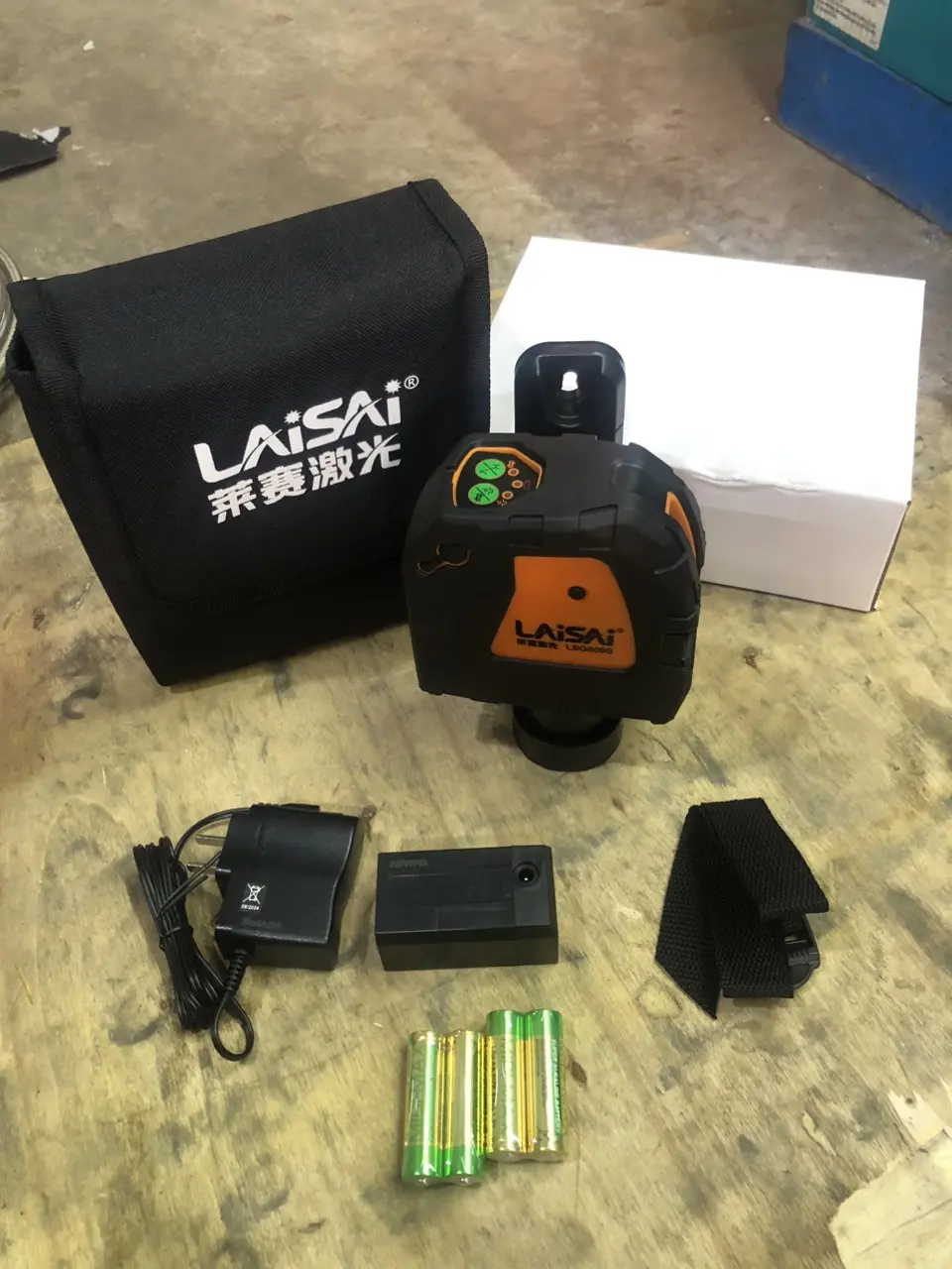 Máy cân bằng Laser Laisai LSG 609S