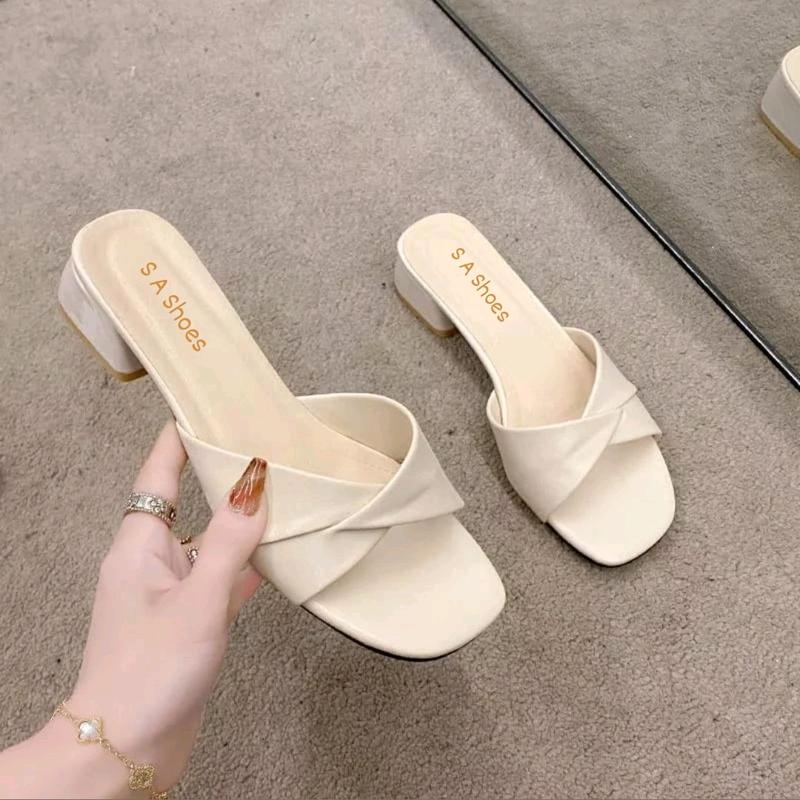 SANDAL WANITA HAK TAHU 3CM TERBARU MODEL ELEGAN REKOMENDASI UNTUK WANITA TREN DAN KEKINIAN Hitam 7