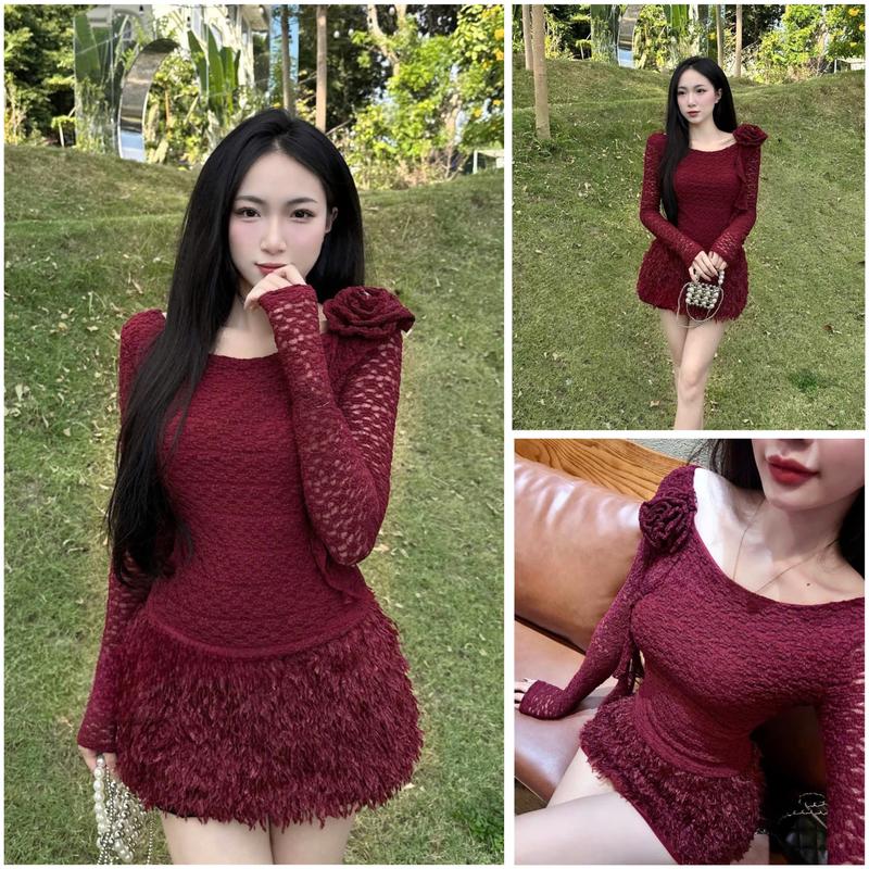 Sét Bộ Áo Ren Mềm Cổ Thuyền Mix Hoa Vai Kèm Chân Váy Lông Chữ A Dáng Ngắn Trẻ Trung Nữ