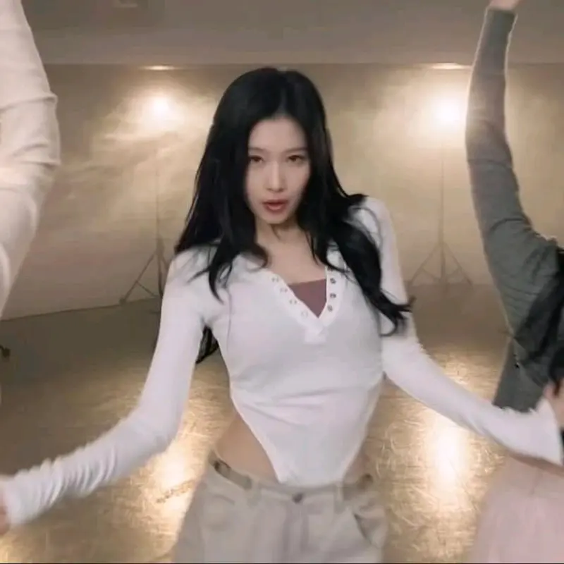[Sana - TWICE] Row of Buttons Girl Button Down Bodysuit Solid Color Autumn Wanita Kekinian Terbaru 0