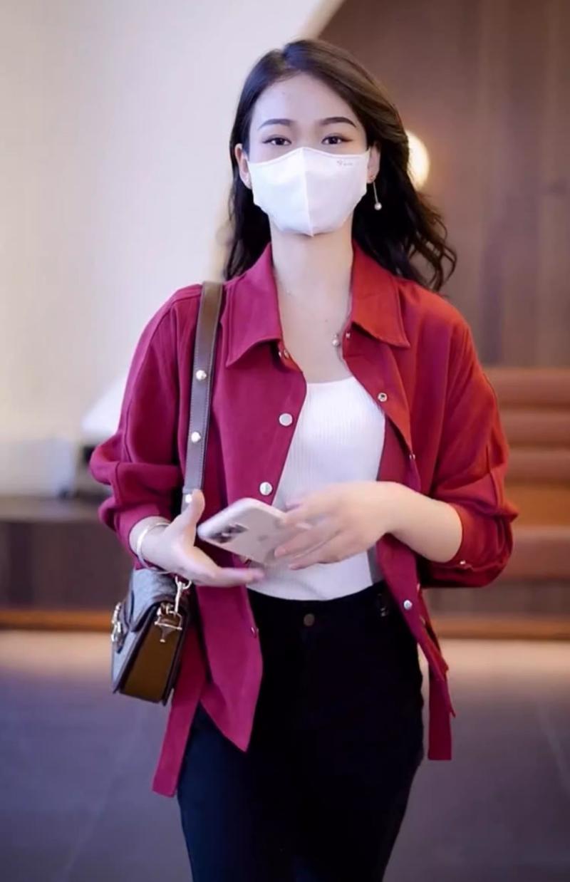 Product Introduction of Áo Sơ Mi, Áo Khoác Ngắn Nữ, Tay Cánh Dơi, Cao Cấp, Thiết Kế Độc Đáo Phổ Biến Hàng Đầu, Tuyệt Vời Cho Mùa Xuân Và Mùa Thu, Hàng Mới Về, 2024 16
