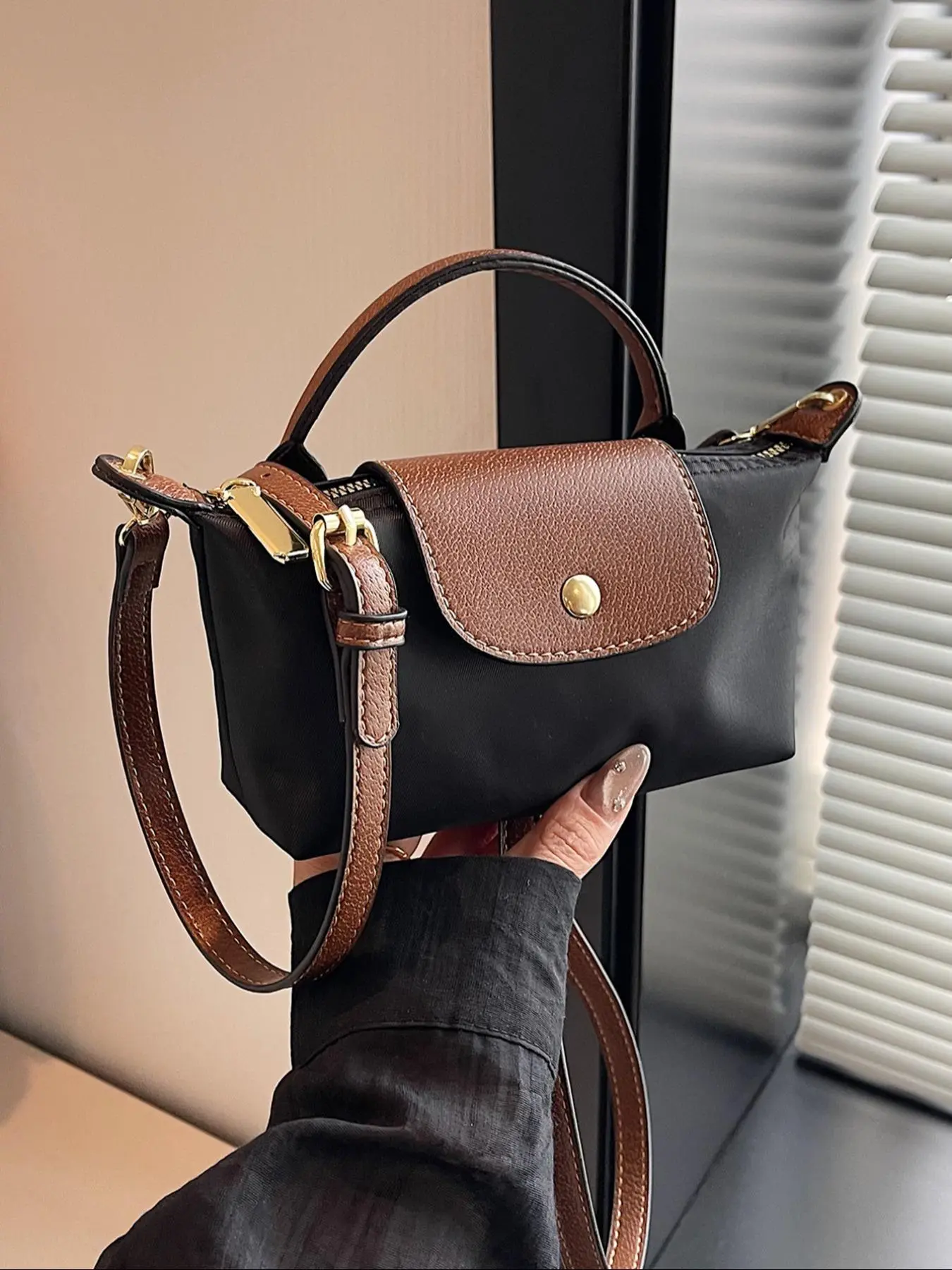 Women's Elegant Minimalist Handbag, Fashionable Solid Color Crossbody Bag, Versatile Handbag for Daily Outings, Office Workers Commuting, Shopping Malls, Party,  Mother's Day Gift