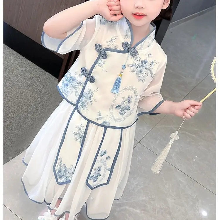[KIDSFASHIONKOLEKSI] Setelan Anak Perempuan Cheonsam Motif Biru Putih Free Accesoris , Jepit &Tato 4