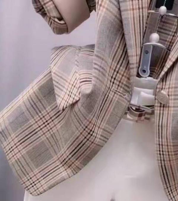 Product Introduction of Áo Khoác Vest Nữ, Họa Tiết Kẻ Sọc Mỏng, Dáng Ôm, Thanh Lịch, Phong Cách Anh Quốc, Dễ Phối Đồ Thích Hợp Cho Mùa Xuân Và Mùa Thu, Thời Trang, Xuân Hè 2024 12