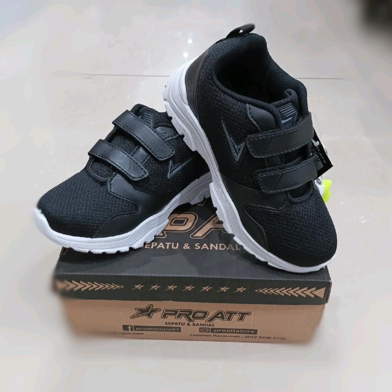 SEPATU SEKOLAH PRO ATT  MODEL MCL 671 V Kreket atau Perekat BERHADIAH MOBIL REMOTE CONTROL CAR 3
