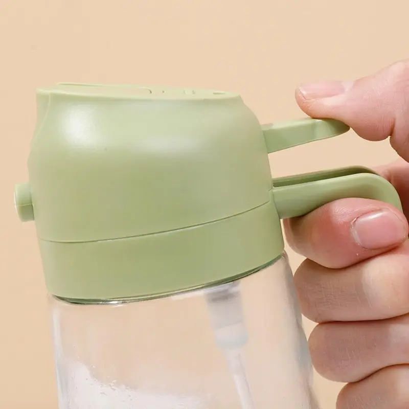 Chai đựng dầu ăn bằng thủy tinh 470ml có hai chức năng xịt phun sương và rót dầu ăn cao cấp thích hợp dùng khi nấu ăn 8