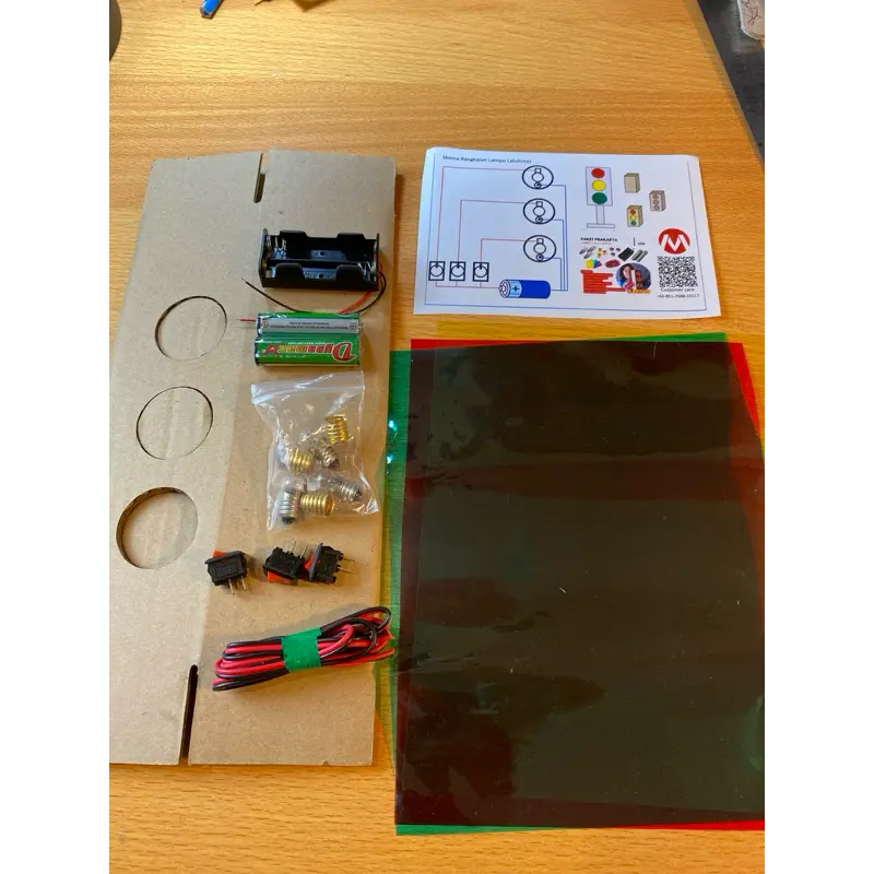 Paket rangkaian lampu lalu lintas lampu lalulintas traffic light untuk prakarya  sekolah tugas sekolah tugas anak / paket contoh rangkaian paralel / lampu paralel / rangkaian paralel seri 3