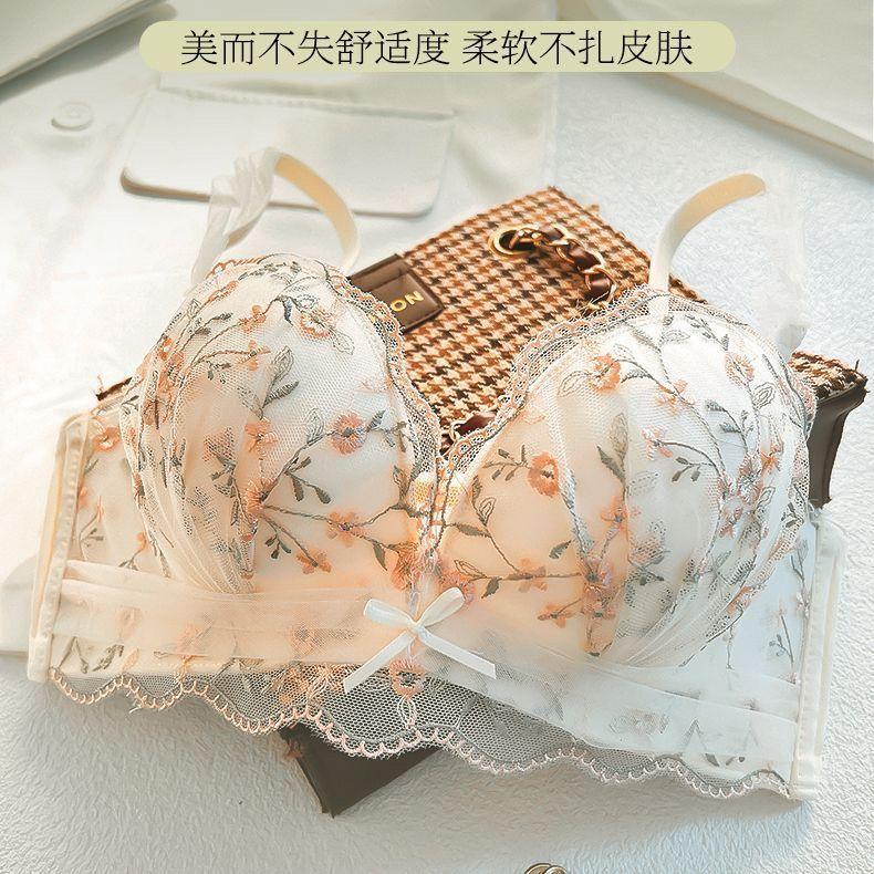 Product Introduction of Áo Ngực Ren Cho Nữ, Dễ Thương Và Gợi Cảm, Nâng Ngực, Chống Chảy Xệ, Không Dây, Thiết Kế Hoa, Thích Hợp Cho Bé Gái, Ngực Nhỏ 5