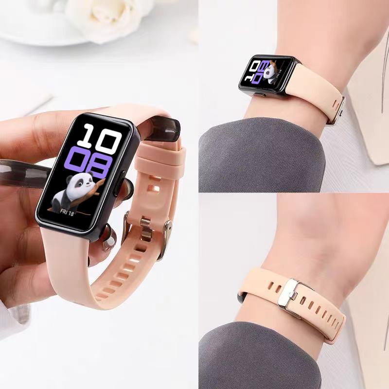 Tali Jam Tangan Metal Buckle Soft Silicone Strap for Huawei Band 10 / Huawei Band 9 / Huawei Band 8 Replacement Wristband Adjustable Bracelet Belt Sport Rubber Band Accessories for Smartwatch Huawei Band 9 8 10 NFC