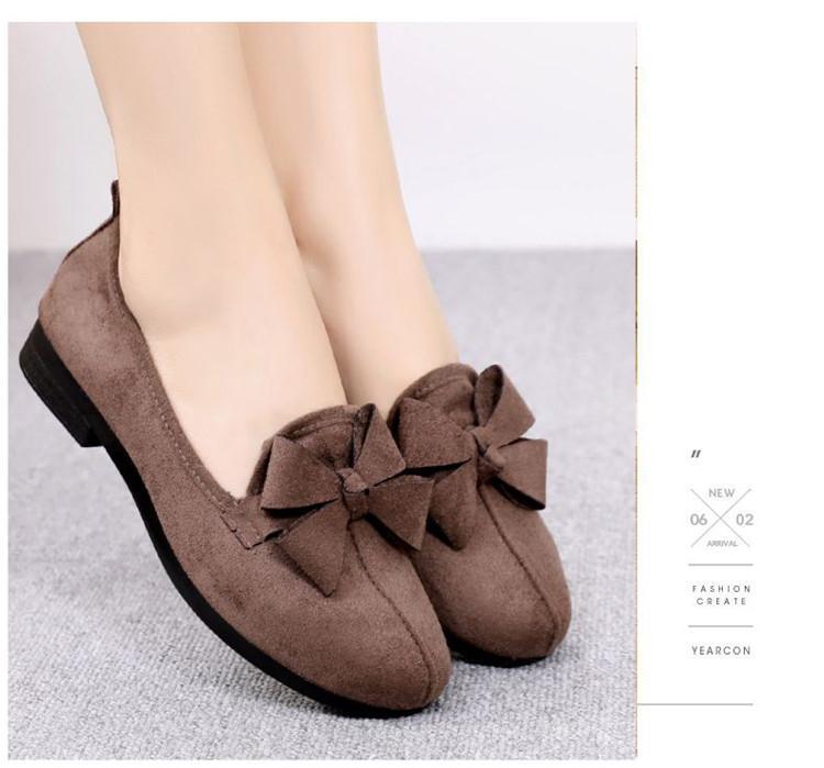 Product Introduction of Spring Old Beijing Cloth Shoes Women's Shoes Black Work Shoes Bow Flat Gommino Women's Shoes Breathable Mom Shoes 13