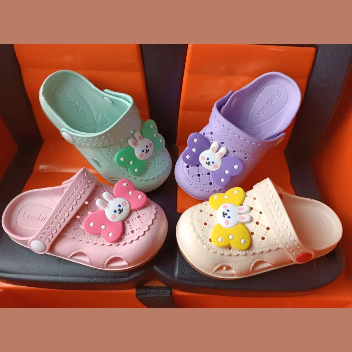 Sandal perempuan BUTTERFLY import PVC eva karet nyaman dan empuk