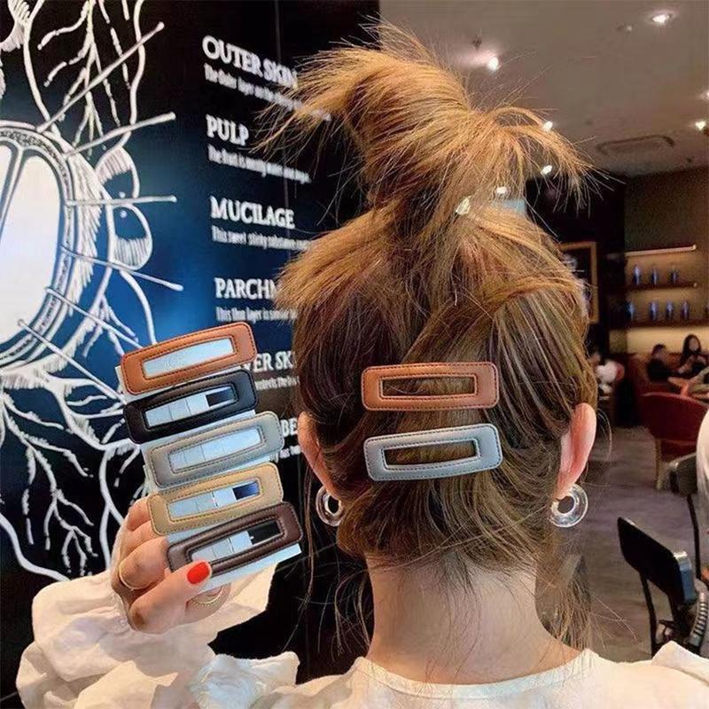 Product Introduction of Creative Pu Leather Square Leather Hair Clip Geometry Barrettes Girl Hairpin Headwear Korean Style Side Clip Travel 15