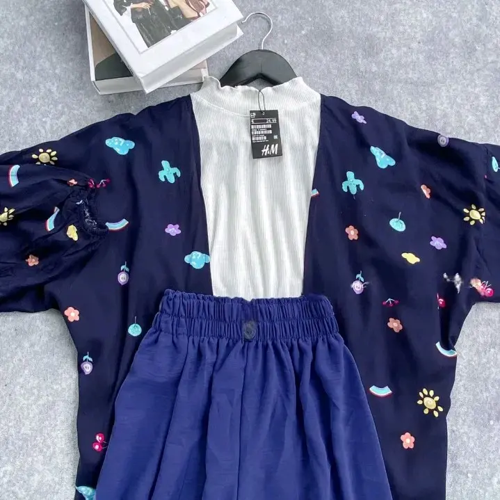 one set kiyowo terbaru / setelan cardigan dan celana remaja terlaris Army Baju