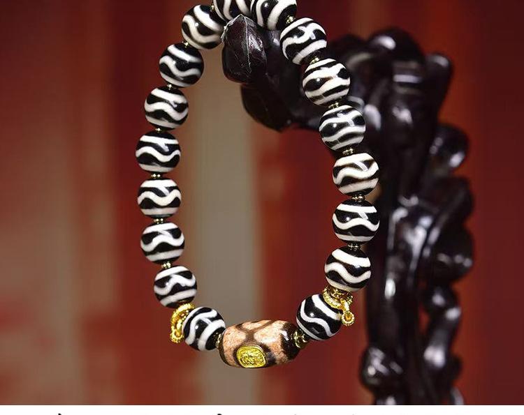 Product Introduction of Natural Agate Water Pattern Dzi Bead Bracelet Single Circle Three-Eyed Dzi Bead Tibetan Style Buddhist Beads Unisex Bracelet Jewelry 7