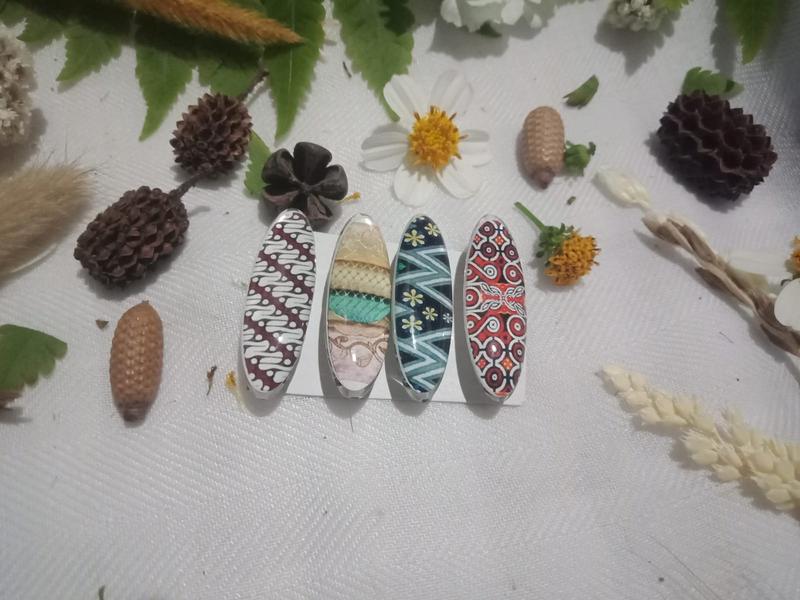 Pin hijaber pin/bros dagu motif Batik 1