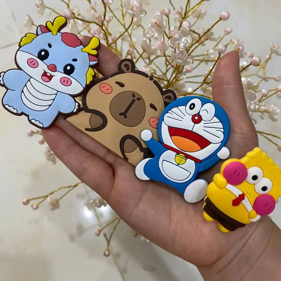 STICKER nhiều hình gắn dép siêu xinh kích cỡ lớn với đa dạng hình đủ loại như CHÓ,DOREMON,HEO,CAPYBARA....