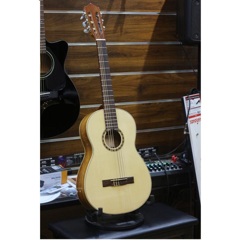 Đàn Guitar 3/4 Classic mã MC-01 - Size Mini 3/4 - Dây Nylon - Gỗ thịt full solid - kèm bao da, kẹp capo, bộ dây dự phòng, pick gảy, ti chỉnh cần - bấm cực kỳ êm tay