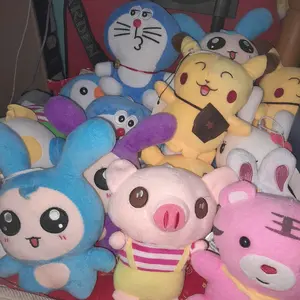 Boneka mini tempel kaca Beraneka warna