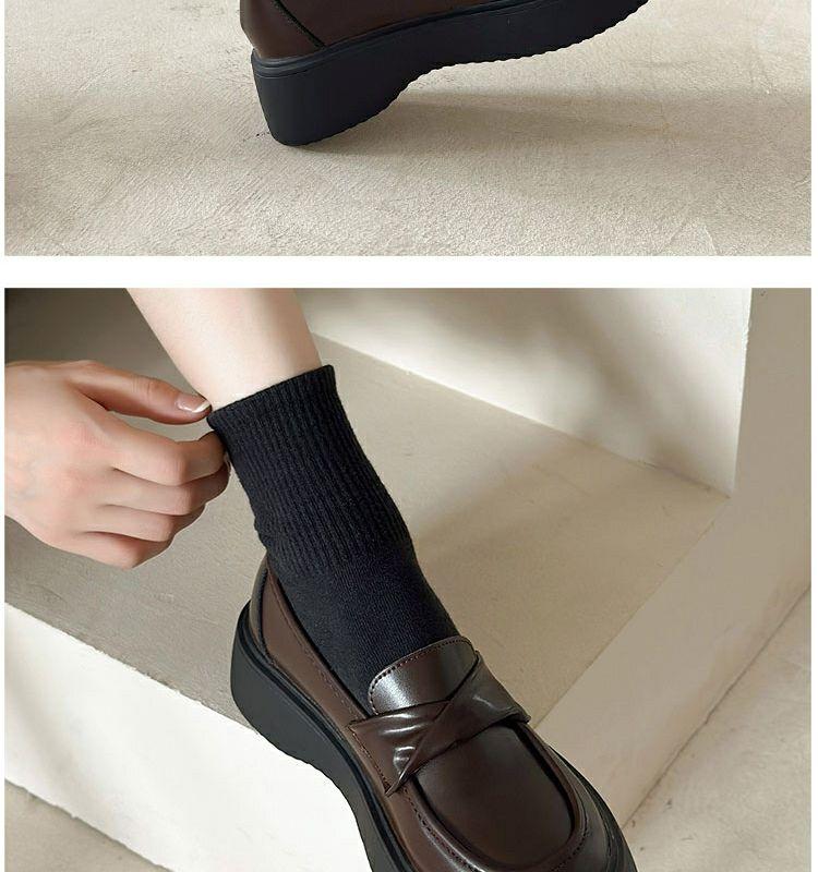 Product Introduction of British Style Women's Leather Shoes 2023 Summer Autumn New Thick-Soled Black Loafers Retro Slip-On Mary Jane Shoes nam 32