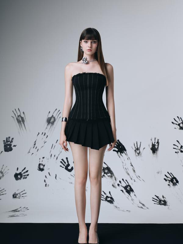 Áo corset jean thiết kế Chocoo Blanie Corset với chi tiết cắt rã decoup và đường chỉ nổi tinh tế, hiện đại, cá tính Nữ Top 2