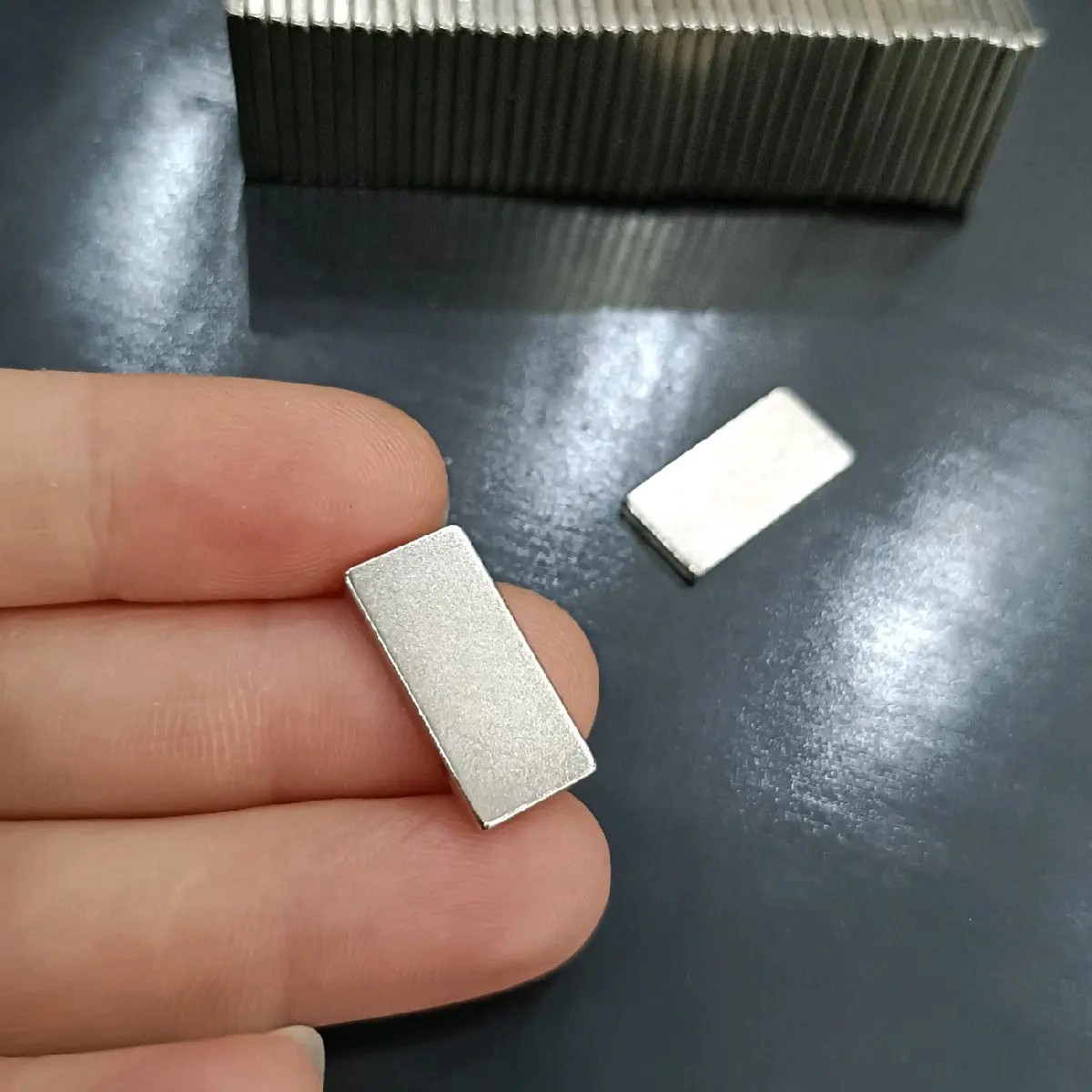 COMBO SALE 10 viên nam châm 20x10x2mm  hình chữ nhật siêu từ tính
