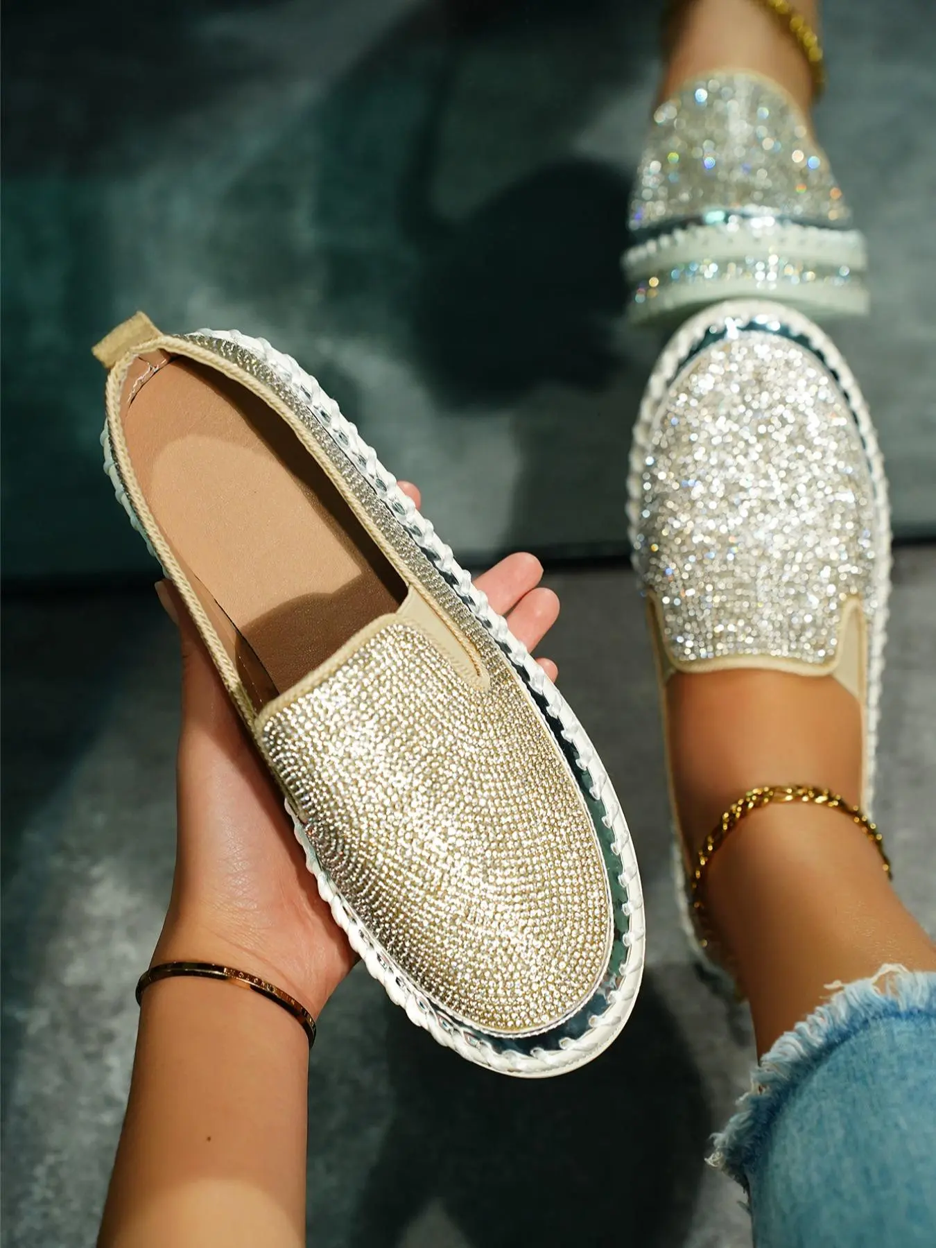 Women's Fashionable Rhinestone Decorated Slip on Flats, Lightweight Breathable Comfortable Flat Shoes, Casual Versatile Shoes for Daily Wear Trending Shoes
