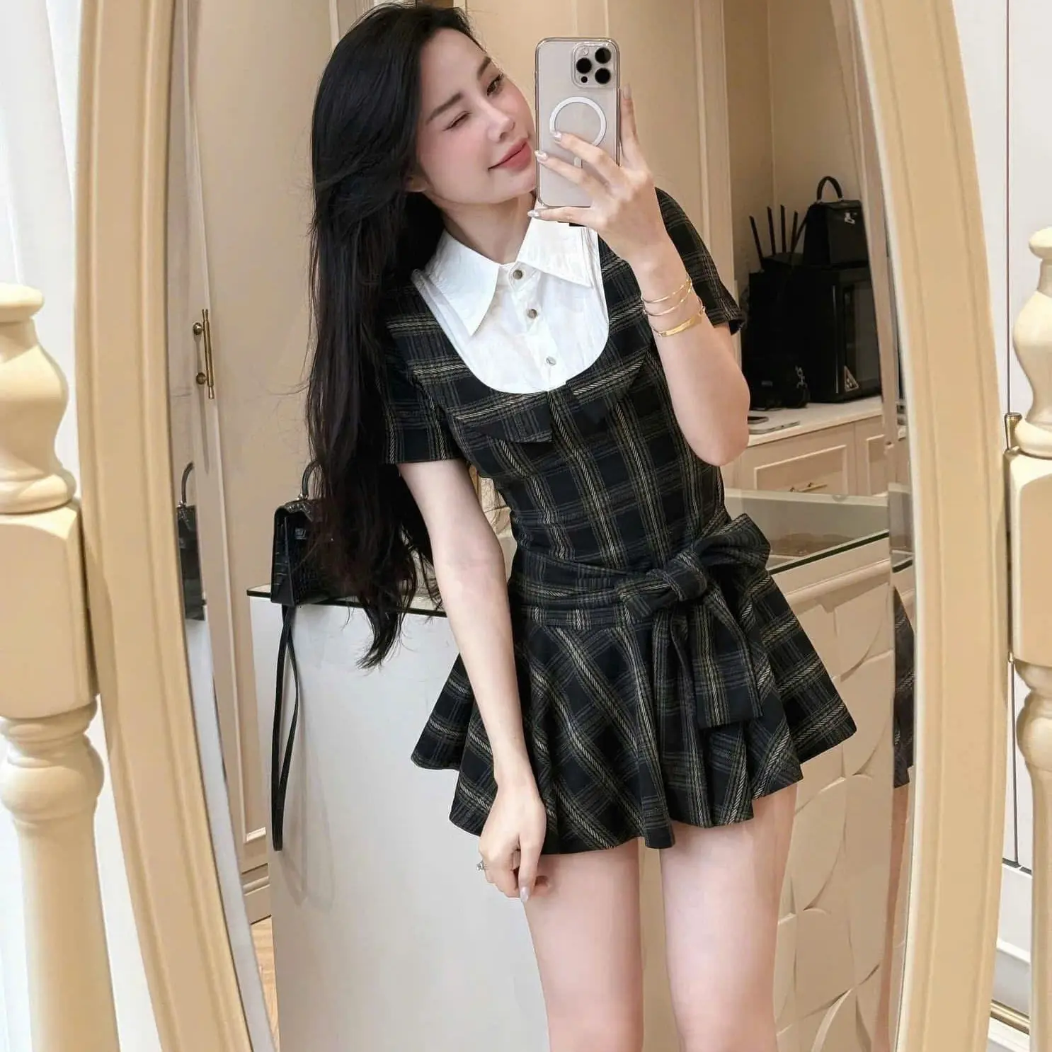 Váy kẻ cổ sơ mi thắt nơ xinh xắn kèm quần bảo hộ - Bông xinhne