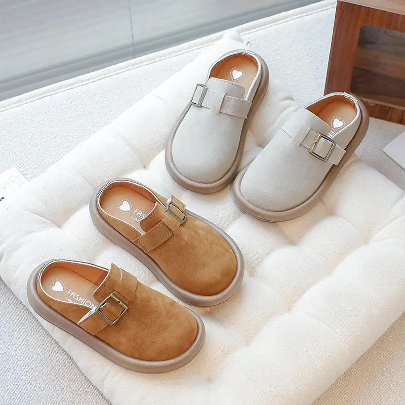 Stylish Kids' Slip-on Slippers for Spring 2025