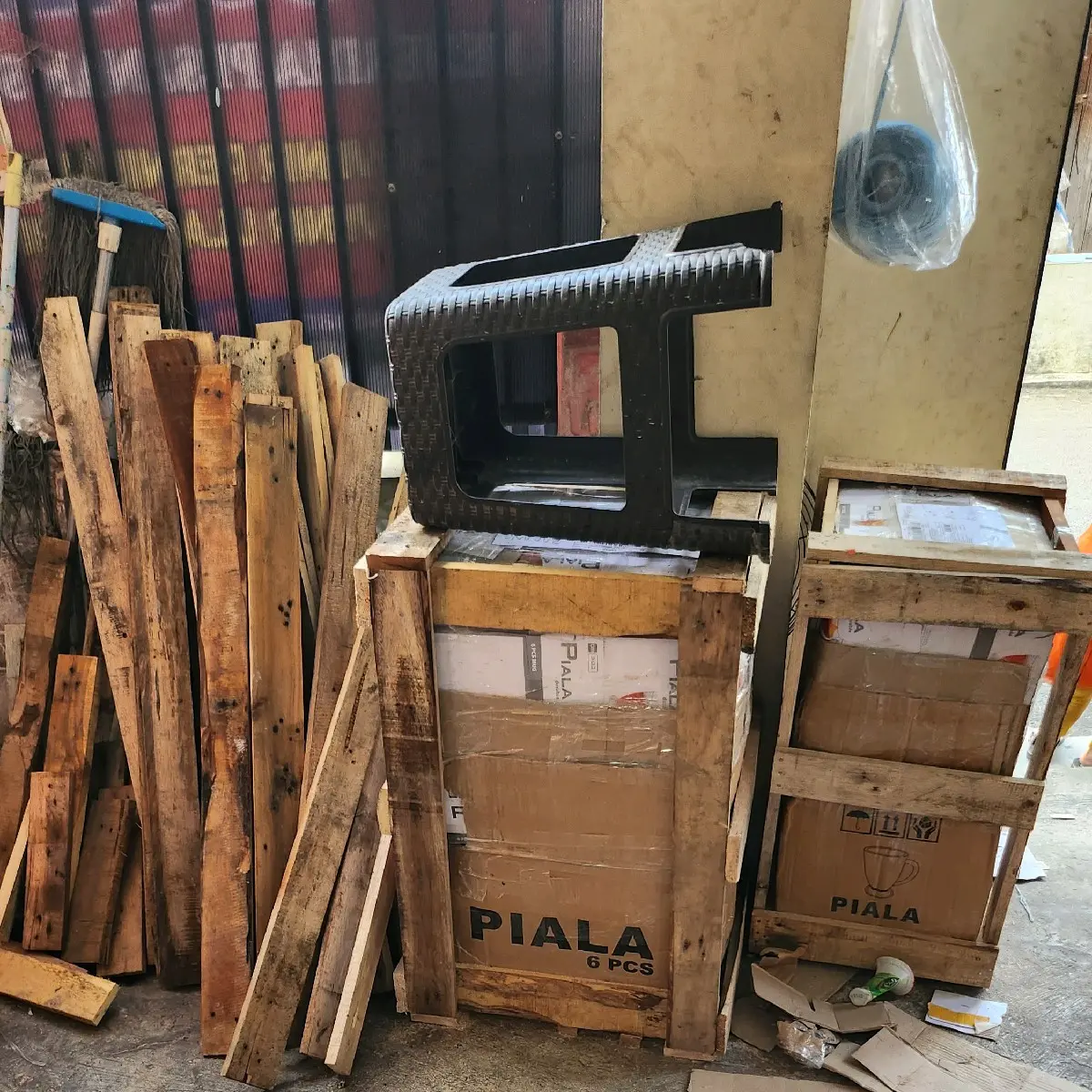 peking kayu untuk keamanan produk