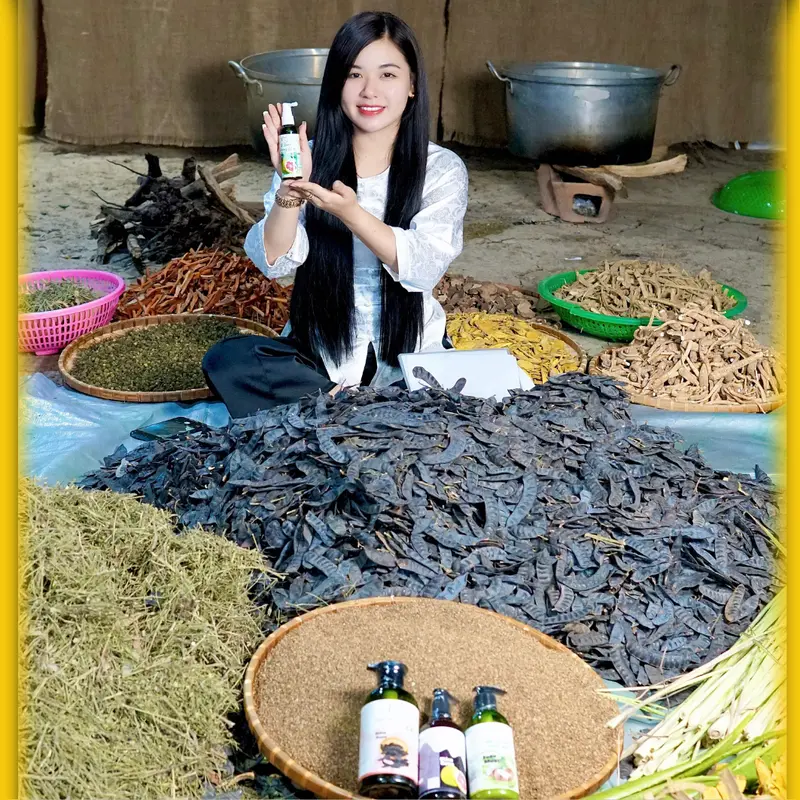 Dầu Gội Hương Bưởi 330ML  - Thảo Dược Nguyễn Vy Family 1