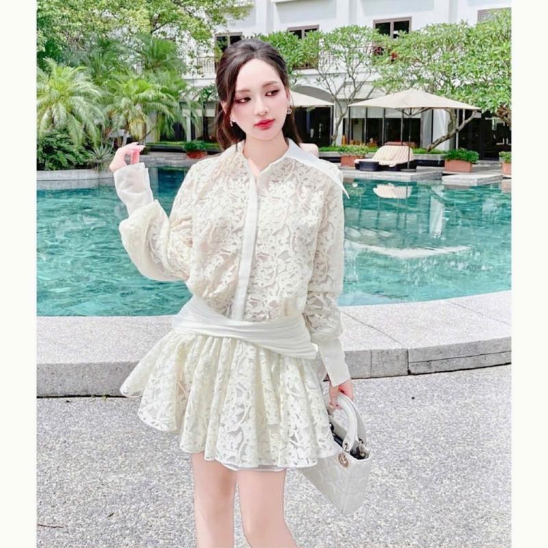 P024 - Đầm sơ mi ren tiểu thư tay phồng cổ nhọn họa tiết hoa nổi sang xinh