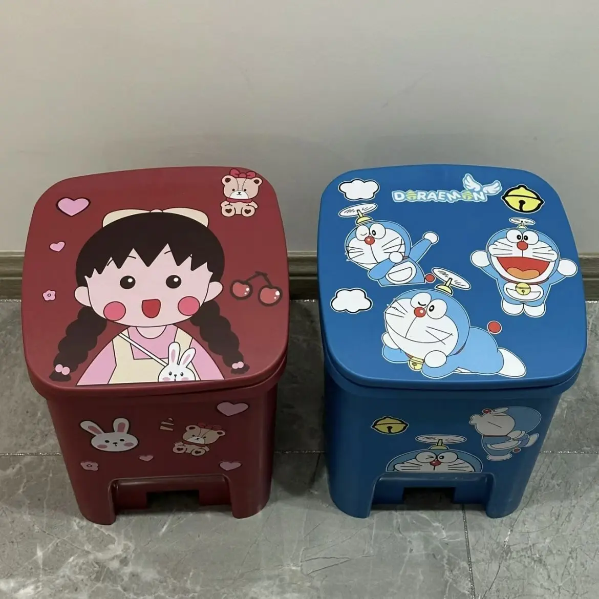 Thùng Rác Doraemon, Thiết Kế Chuồn Chuồn Tre, Dung Tích Lớn, Có Bàn Đạp, Sáng Tạo Và Dễ Thương, Thích Hợp Cho Phòng Trẻ Em Và Phòng Khách, Đẹp Mắt