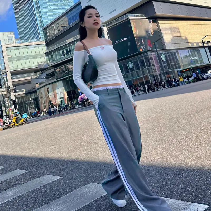 Quần Shebyshj cạp trễ ống suông rộng màu xám Chi Pu - Grey Over Pants 1