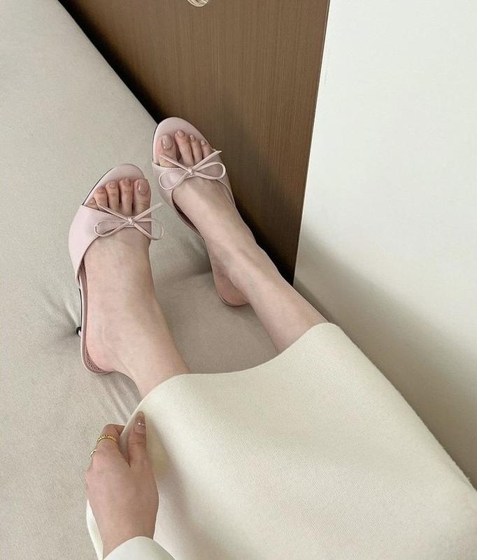 Giày cao gót nữ Carnaval satin lụa nơ mảnh-VS112