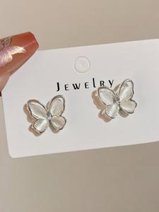 Arete magnéticos de diamante falso hipoalergénicos Arete de mariposa Arete de clip y arete de botón para hombres y mujeres Pendientes magnéticos de CZ de acero inoxidable Joyería de pendientes sin perforar
