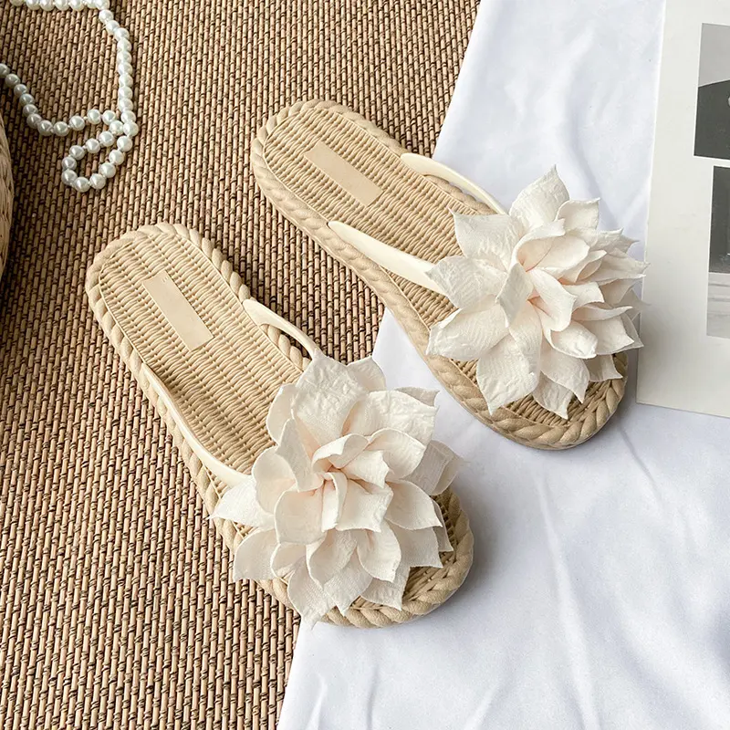[Sẵn đủ size - Hàng chuẩn loại 1] Dép xỏ ngón hoa to giả cói đi biển chống trơn trượt, mang êm, nhẹ, bền, xinh xắn