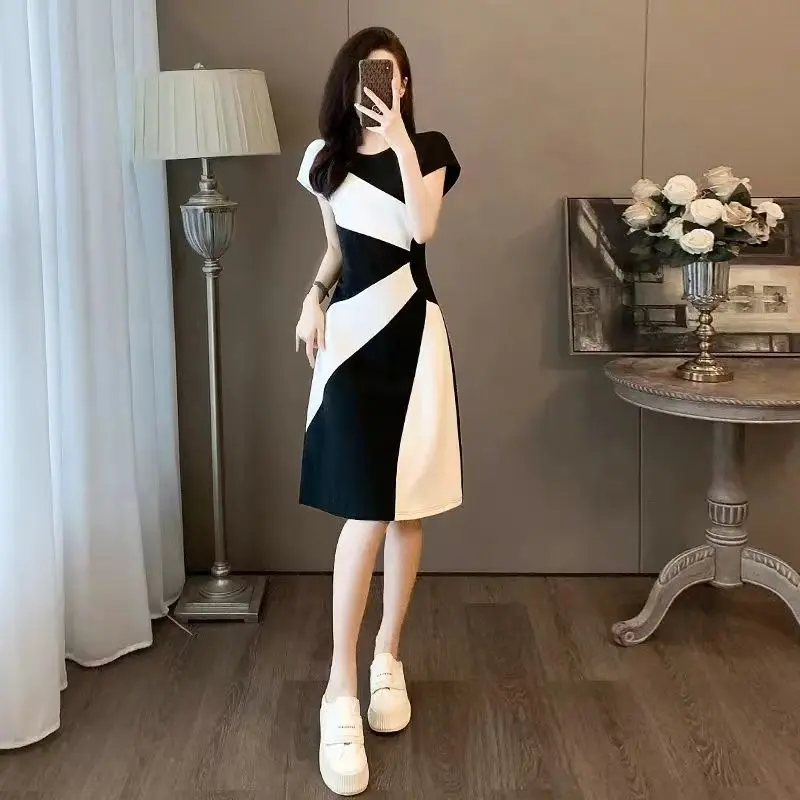 Váy Pháp, Thanh Lịch, Bó Eo, Ôm Vừa Vặn, Thiết Kế Cắt Cao, Khâu Đen Trắng, Thích Hợp Cho Mùa Hè 2024, Váy Thường Ngày Nữ Women Dress