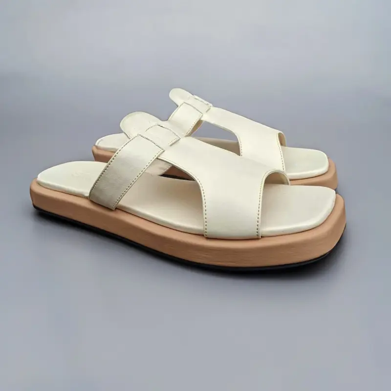 SAKAKI Fujisan Sandal Wanita Trend Terbaru Ringan Sandal Santai Sehari-hari: Nyaman dan Modis MAHOGANY 37