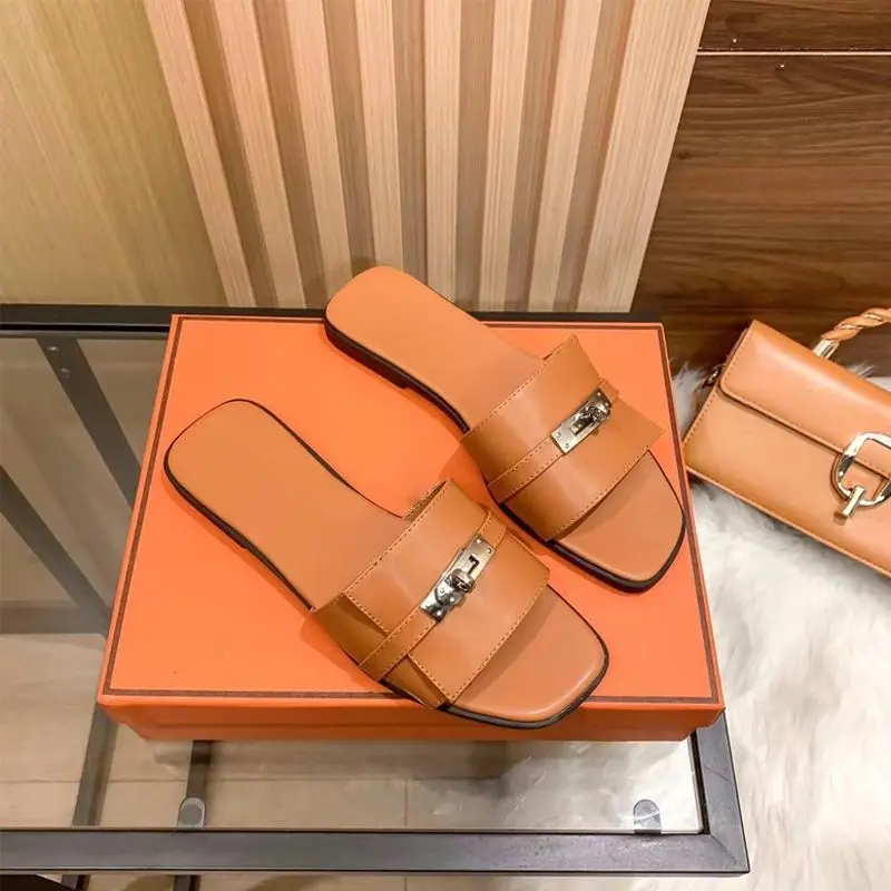 Dép Đế Bằng H, Thiết Kế Kelly Silver Buckle, Dép Nữ, Dép Quai Đơn, Dép Da Mềm Ngoài Trời, Thời Trang, Bộ Sưu Tập Châu Âu Mới, Với 3394 Người, [3394 Bộ Sưu Tập] DéP Shoes GiàY