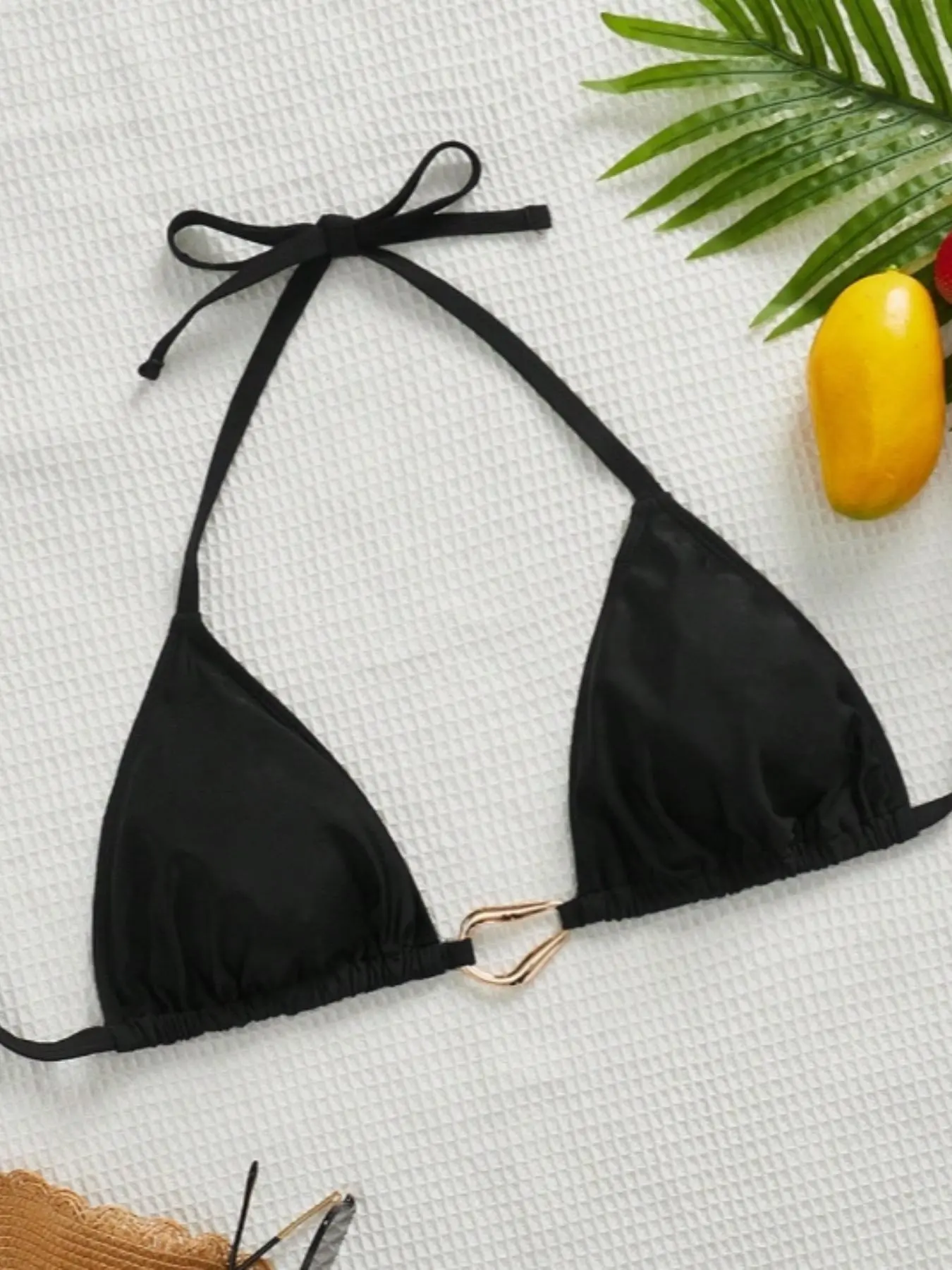 【Plus Size】 Solid Color Metal Decor Halter Bikini Top, Casual Tie Back Swim Top for Beach Holiday Vacation, Women's Swimwear for All Seasons